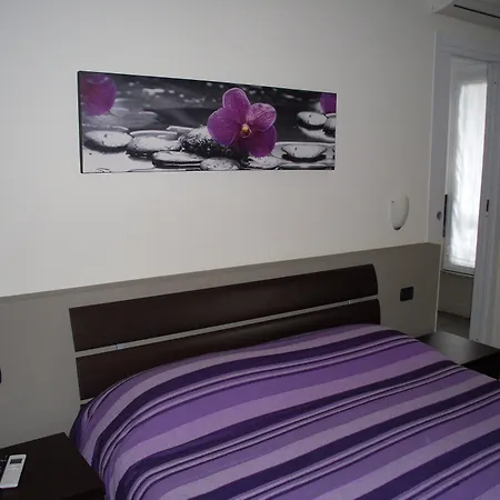 Cesar Vatican Rooms